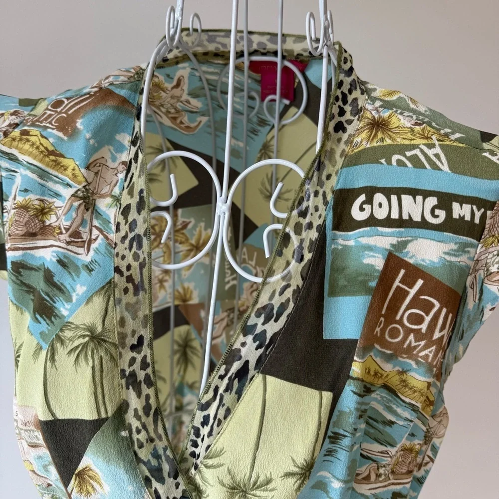 Sunny Leigh Silk Hawaiian Print Wrap Top Leopard Trim Sleeveless Size M v neck - Picture 2 of 6